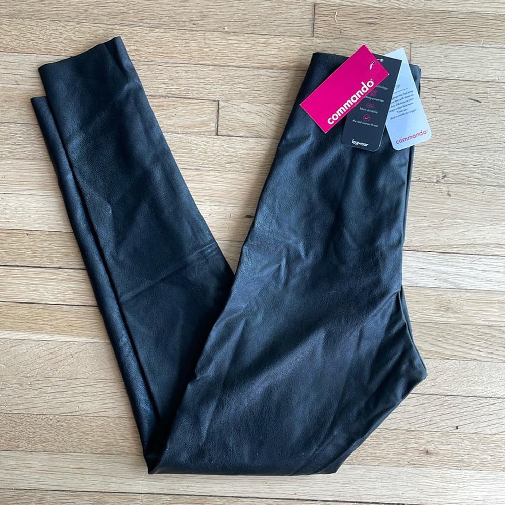 NWT Commando Faux Leather Leggings. Size Medium
